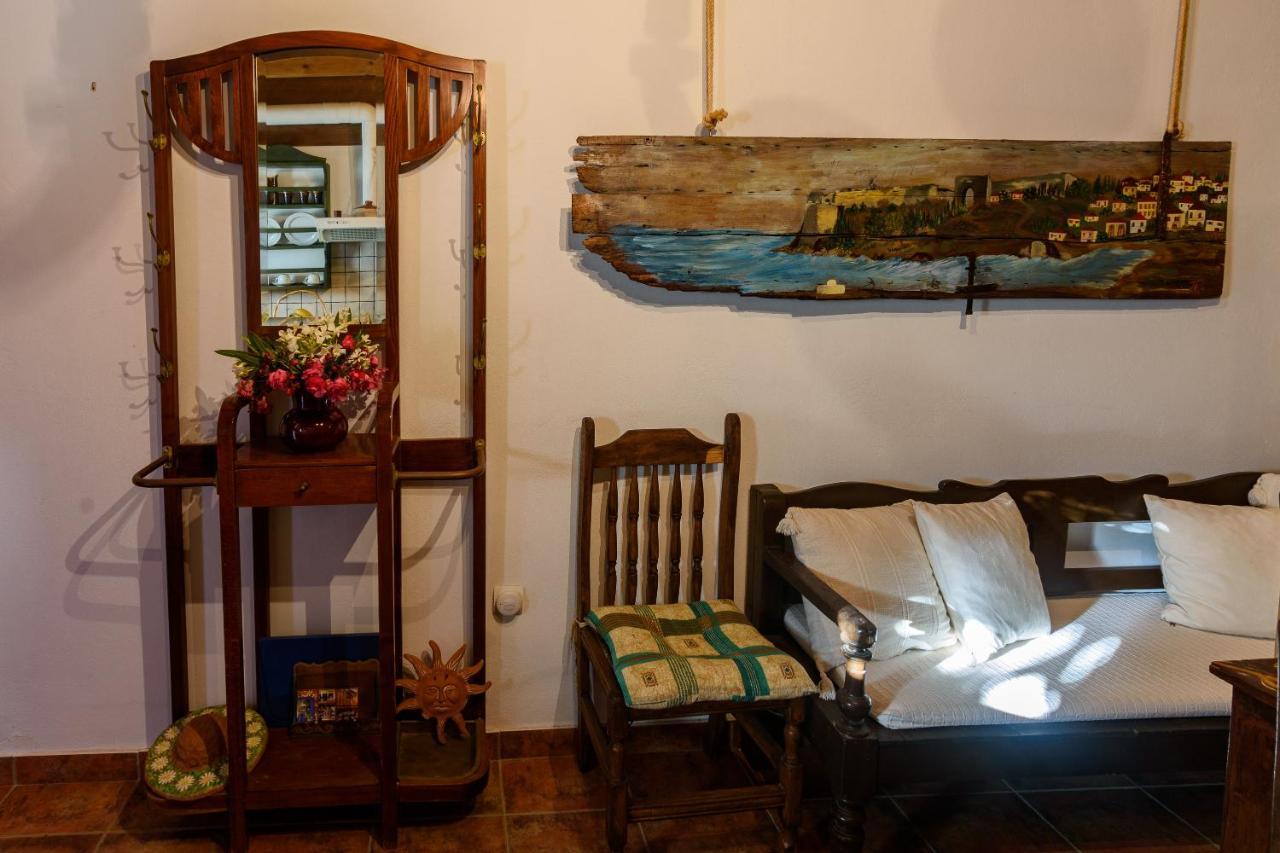 Eros Pittoresque Retreats - Perfect Location, Panoramic Seaview Koroni  Bagian luar foto