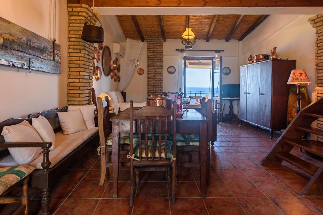 Eros Pittoresque Retreats - Perfect Location, Panoramic Seaview Koroni  Bagian luar foto