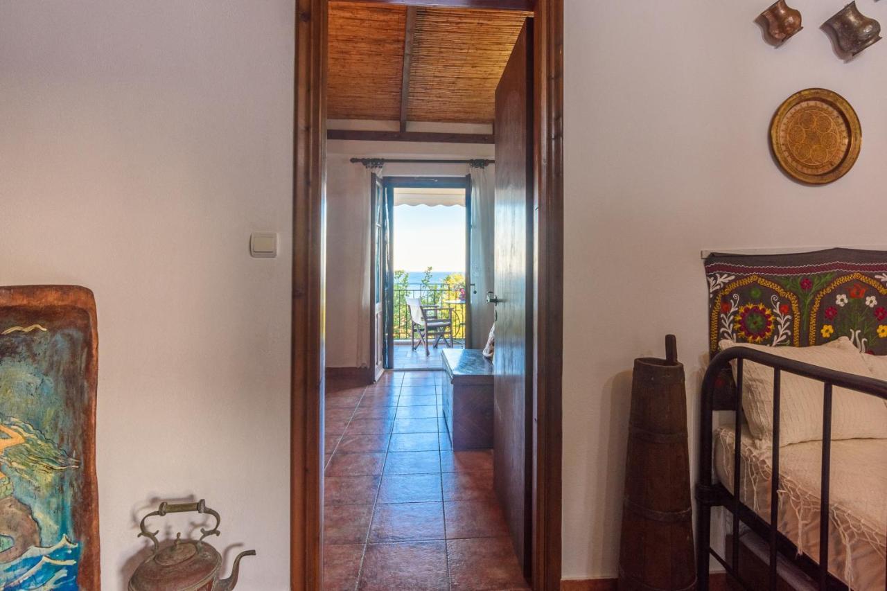 Eros Pittoresque Retreats - Perfect Location, Panoramic Seaview Koroni  Bagian luar foto
